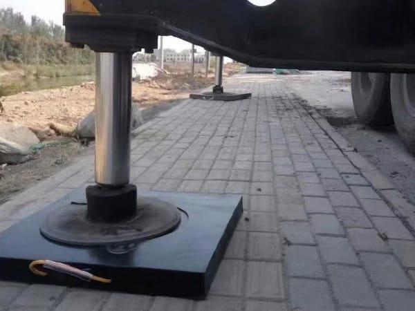 UHMWPE Outrigger Pads - Image 4