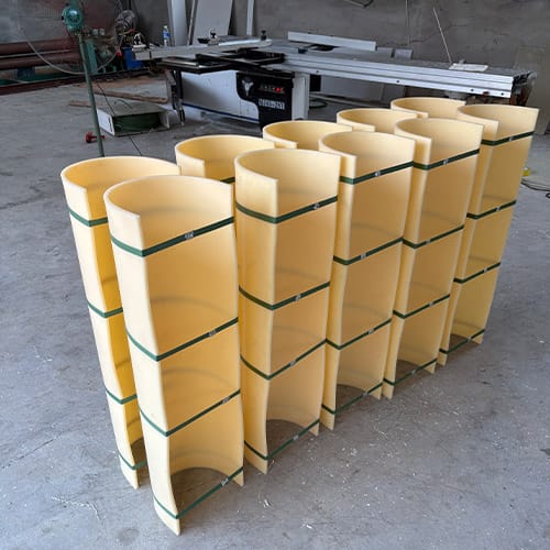 Dual color UHMWPE Conveyor U-Trough Liners - Image 4